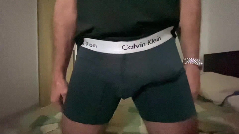 Latin mature king: Masturbare: bărbat matur cu penis mare partea 1