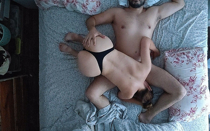 Soy LupiTa: Perfect Handjob From Beautiful Wife with Big Ass