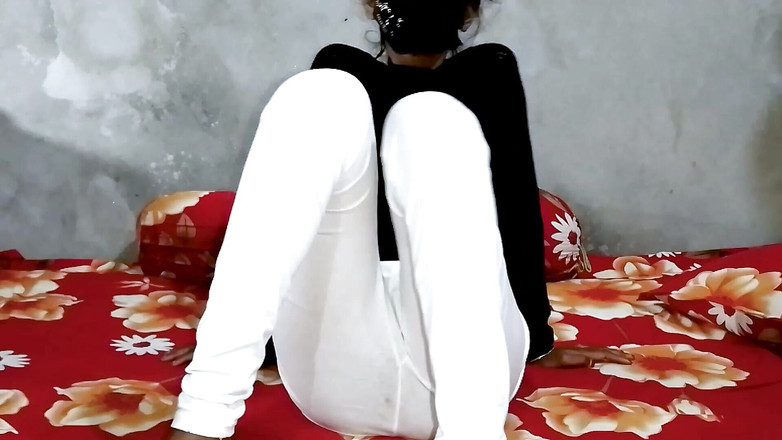 Sumaiya tasnim: Indisch sexy dorpsmeisje krijgt voldoening door haar vriendje te neuken