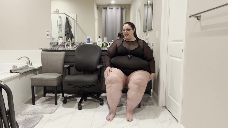 Plump Paradise: Luxe în lenjerie: tachinare cu scaunul strâmt Paradise plinuțe (wmv)