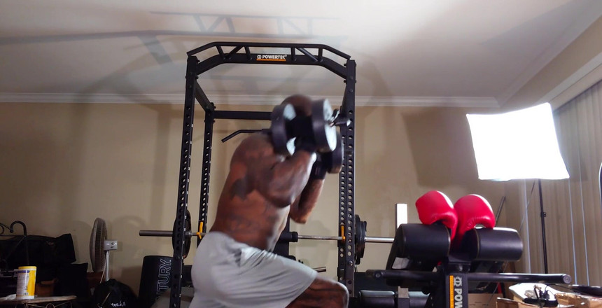 Hallelujah Johnson: 저항 훈련 운동 Saq 운동은 물리적 성능의 개선을 촉진하고 통해 젊은 운동을 유지할 수 있습니다