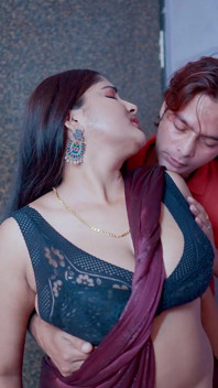Desi Hot Bhabhi Seduced by Ac Technician in the Sexy Room
