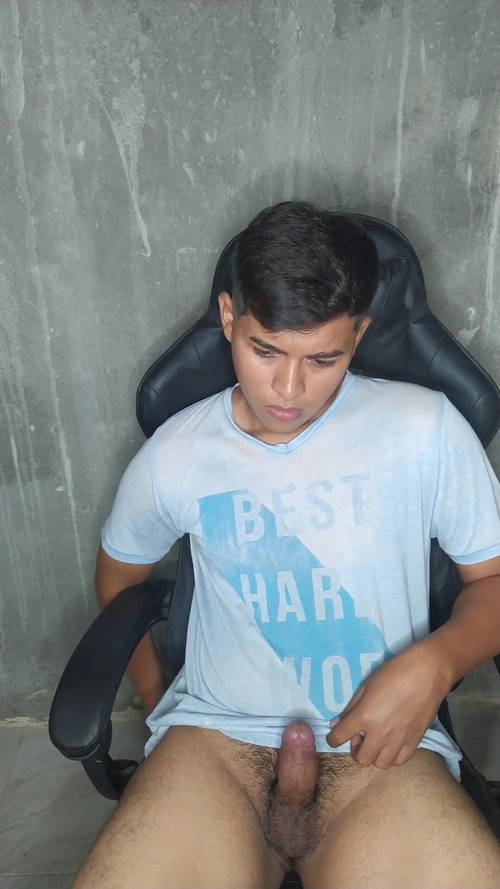 Chicos Virales: Alan Tokers revient plus rechargé que jamais.