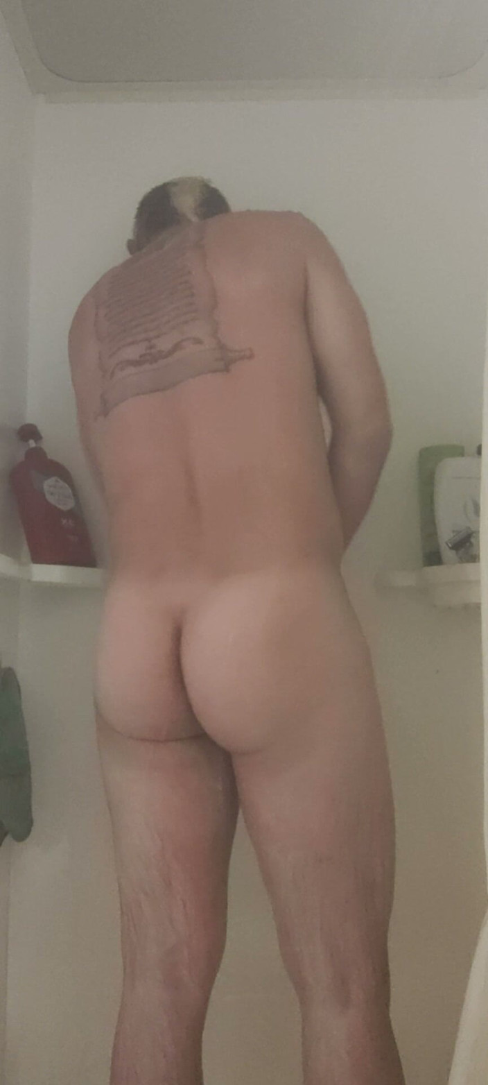 LonelyDucky369: Prysznic