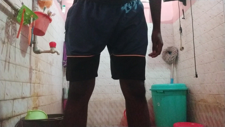 Tamil 10 inches BBC: Tamil10ch BBC Seksowna sesja kąpieli