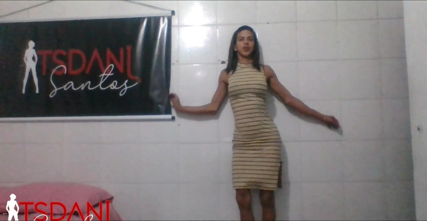 Tsdanisantos1: Sexy und verführerisch Daniela Santos tanzt und dann einen orgasmus...