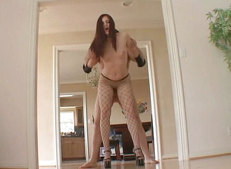 Alfacontent Babes: Pik uitgehongerde schoonheid wil een grote lul