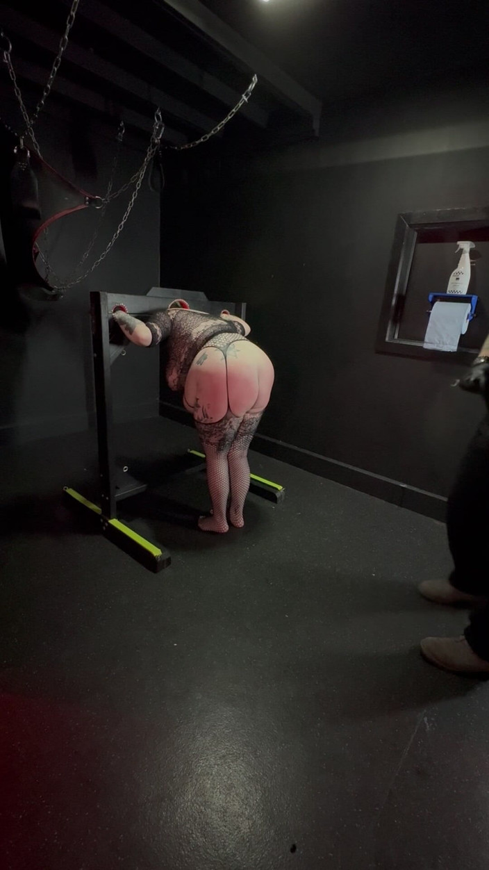 Bambi_beauty1: Ginger Gent łamie Bambi