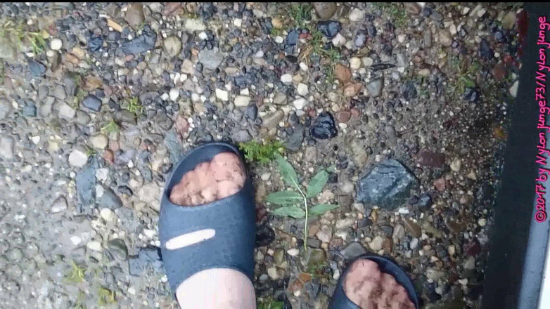 Carmen_Nylonjunge: Nylon feet have fun in the dirty puddle