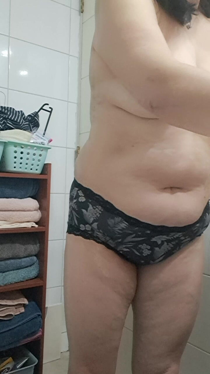 Mommy big hairy pussy: Stepmom Un Morning Black Old Panthys