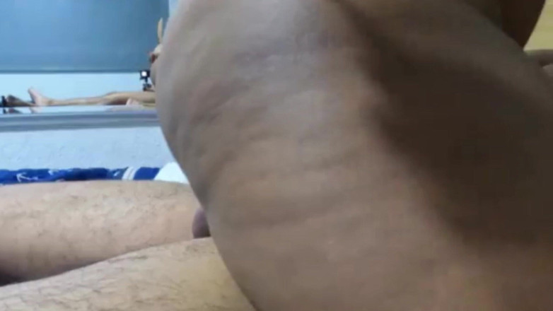 Amante anal: Colombiansk kvinna som ger sig själv och suger kuk