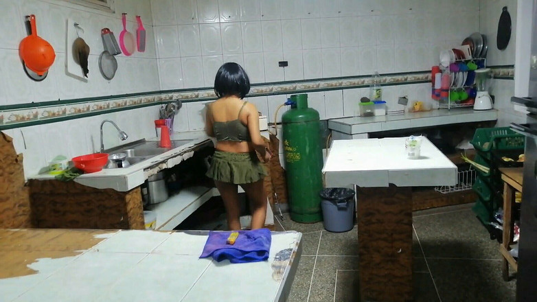 SAMANTA: 1P 当我的丈夫不在的时候，我操水管工