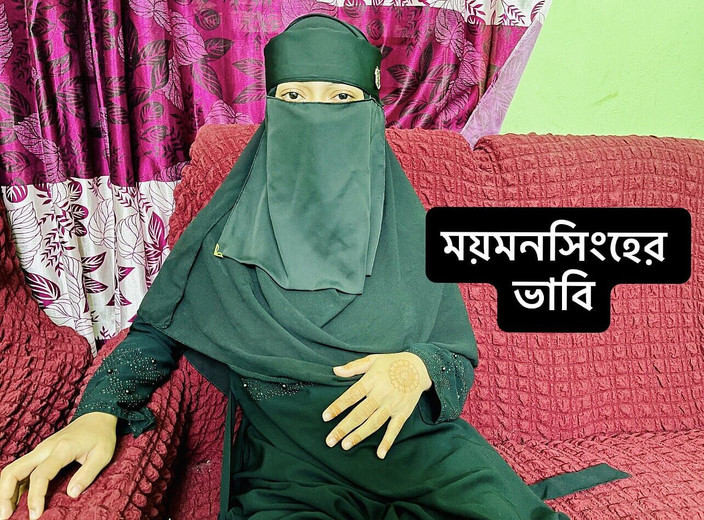 Riya Chowdhury: Desi bhabhi ngentot denganku ketika suaminya di luar negeri