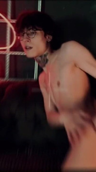Naked Guy Spanking His Ass... Honey, I Hope This Make You Horny Tonight:3