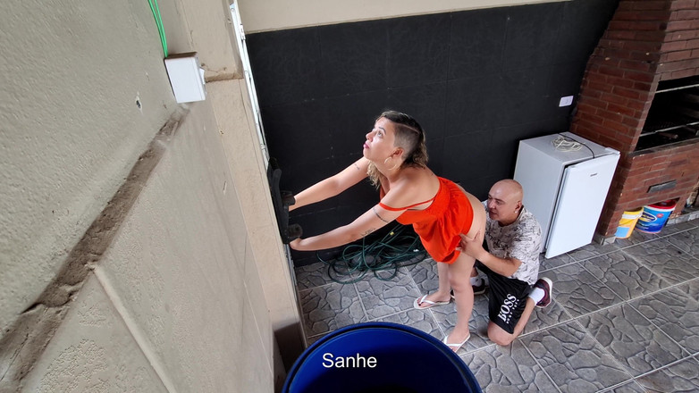 Gabi SweetCouplesStories: Unschuldige stiefmutter wird im Keller mit stiefsohn gefangen.