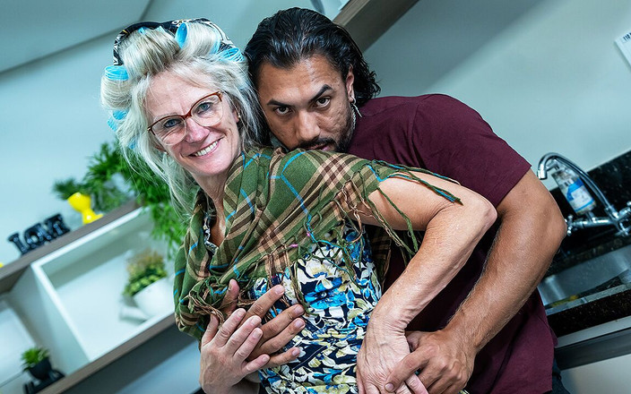 Only Taboo: 本当の67歳のおばあちゃんラフお尻めちゃくちゃ