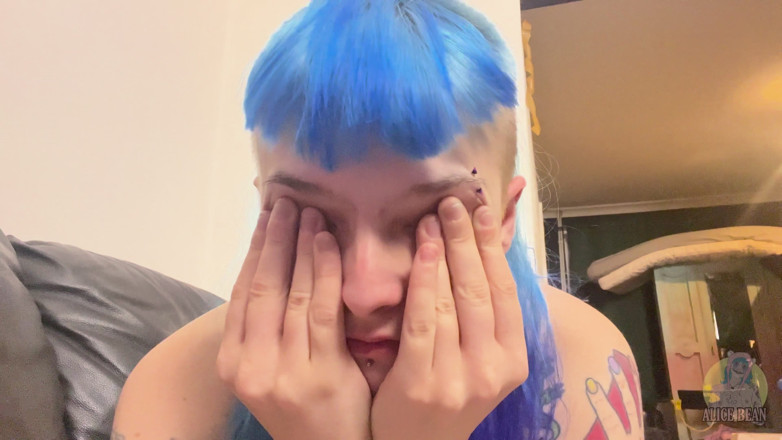 Alice Bean: Alice has a Bpd meltdown with her tits out