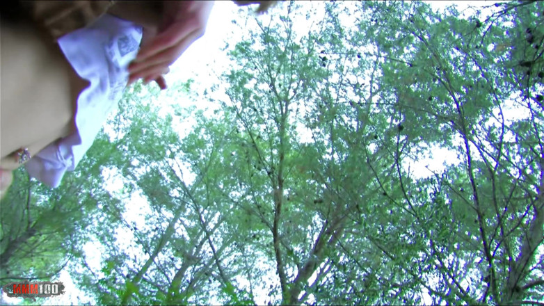MMM100: Zoe and Terry in the wood!