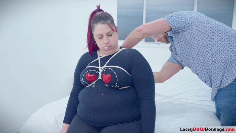Lacey BBW Bondage: La notte coccolenta di lacey in: Bondage e piacere