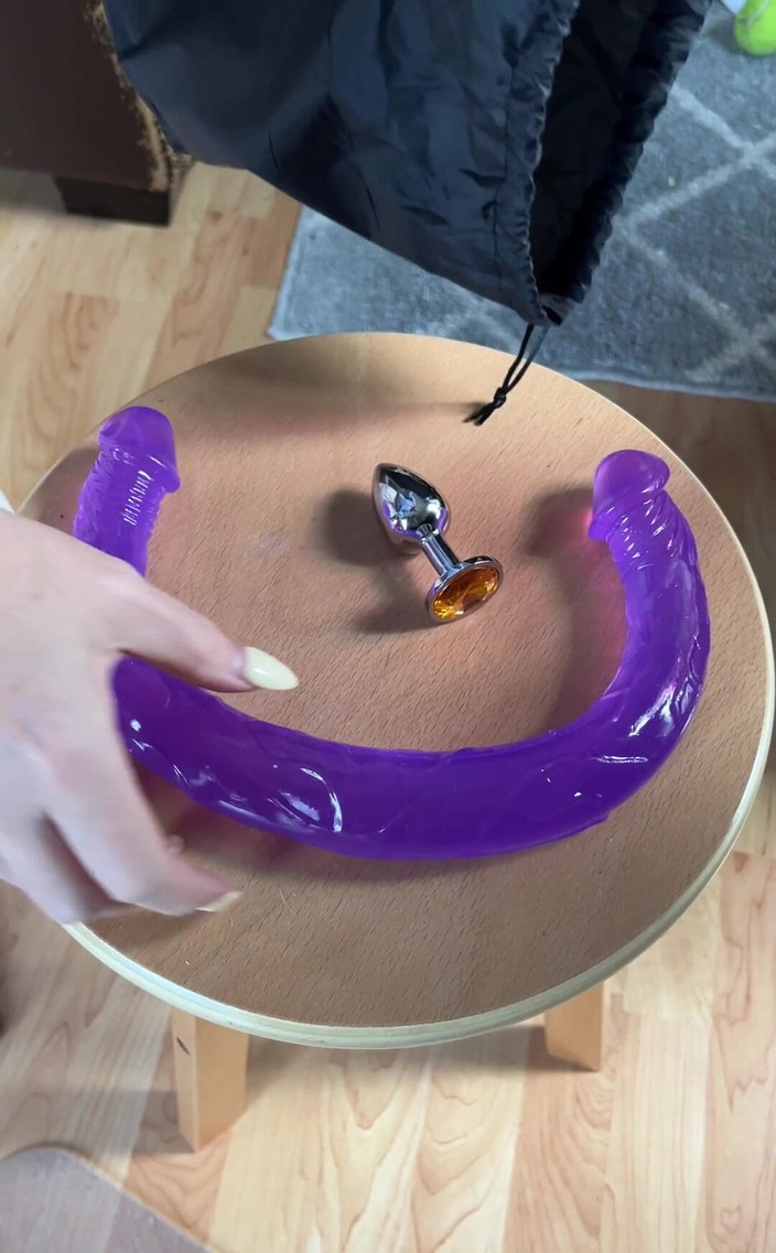 Avril Showers: Tôi nghĩ tôi sẽ tận hưởng điều này. Tôi nên làm...