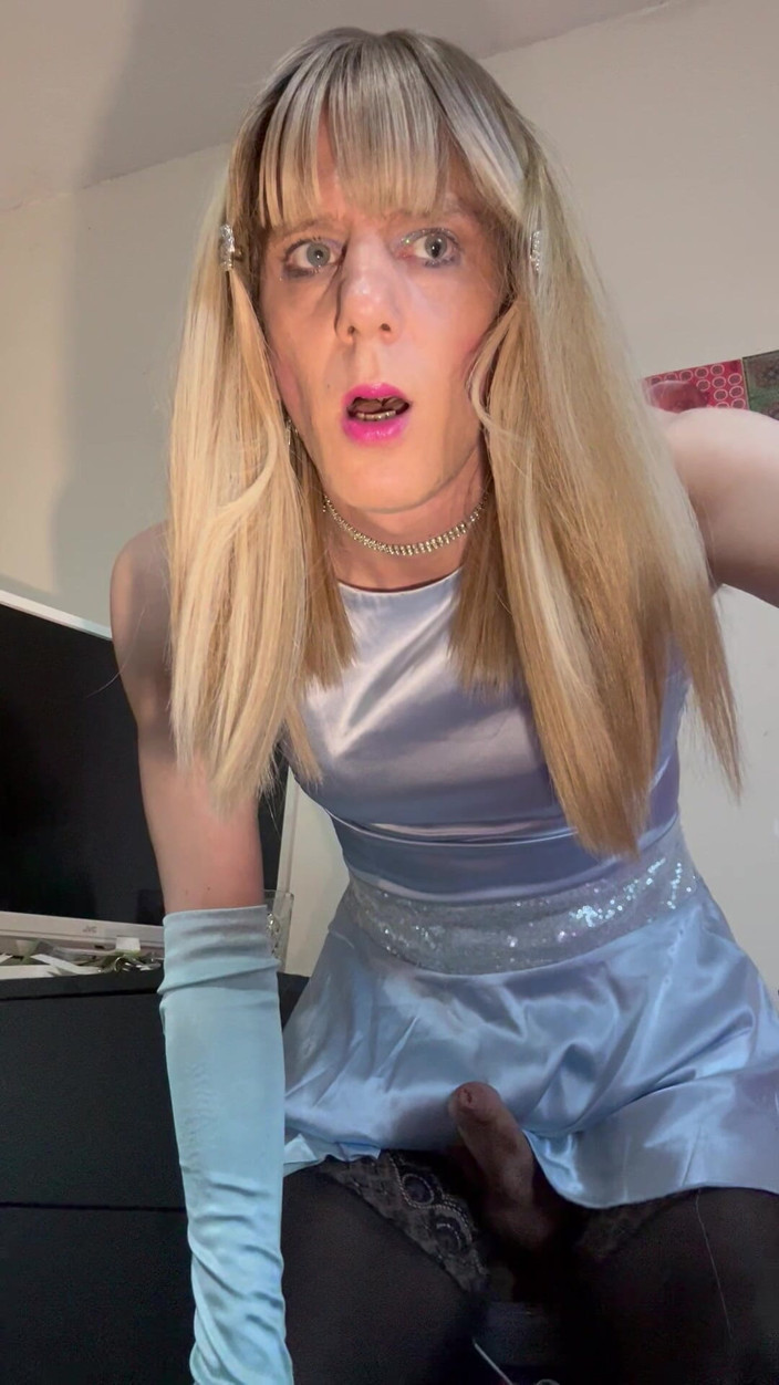 Jessica silk: Jess Rides Dildo