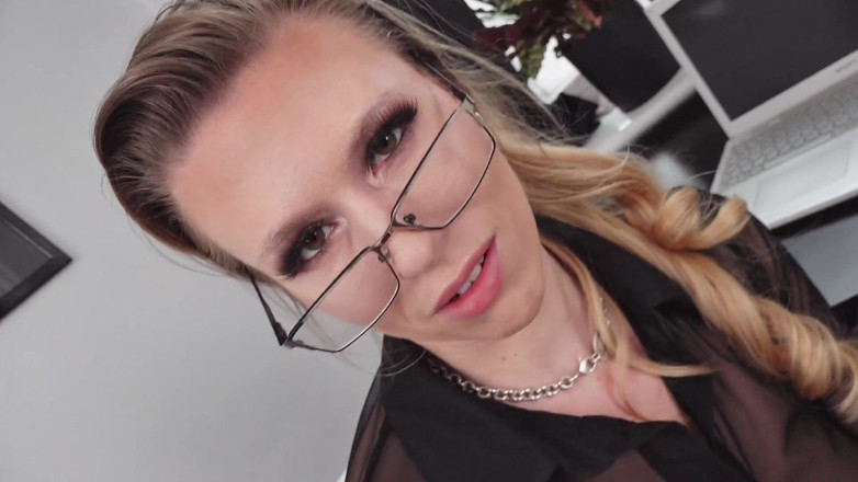 Michelle Moist: Horny Office Secretary Masturbating at Work