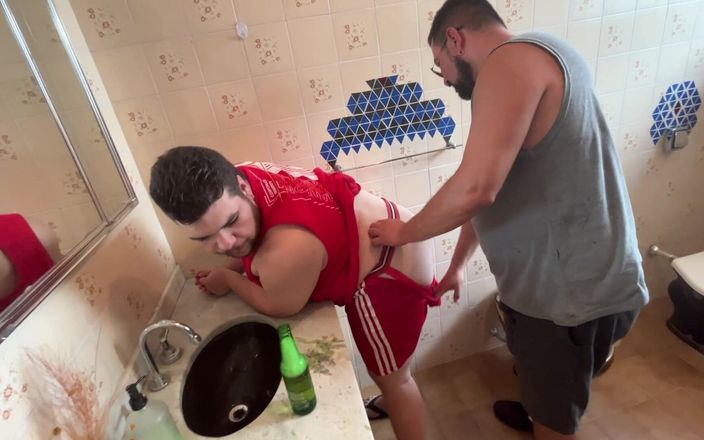 Dirty tricks gays: Quickie dans la salle de bain du barbecue