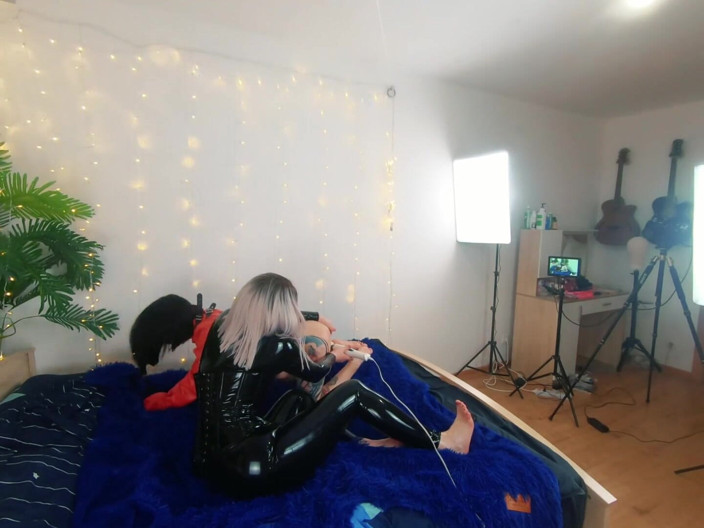 Arya Grander: Backstage of Pretty Lesbian Fetish Girls Doing Sex Video. Positive...