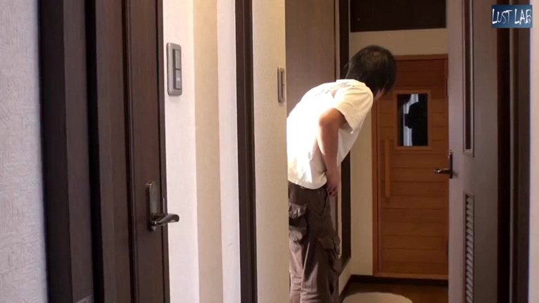 Lust lab: Awkward Discovery - His Secret Reaction Leads to an Unexpected Lesson...