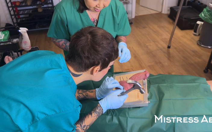 MistressAe: Extrem medicinsk CBT med Madame Li Ying och vår slampa