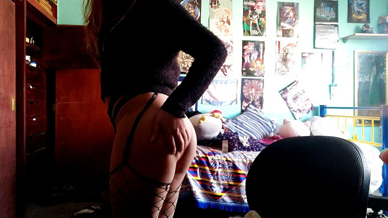 Crystal Phoenix: Sissy děvka chce, abys ji ošukal