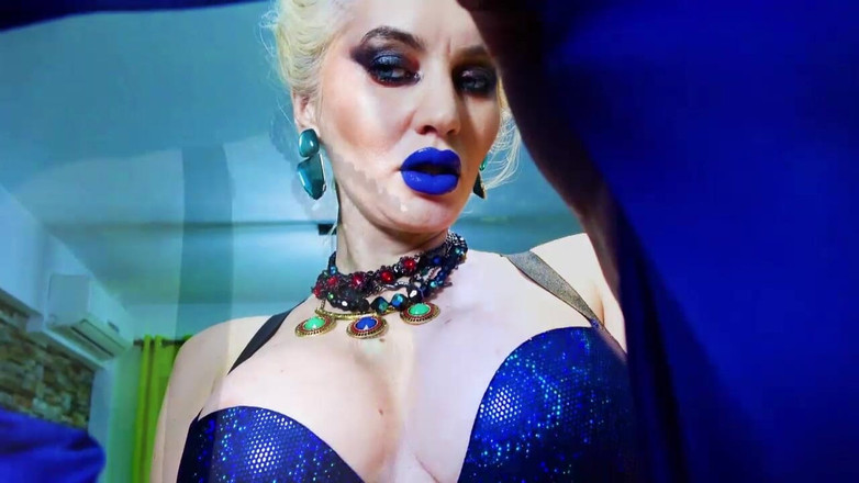 Goddess Celine: Останній мисливець на відьом