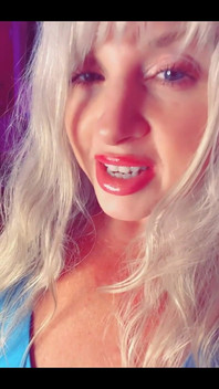 Rival Twinsters Filming Behind the Scenes