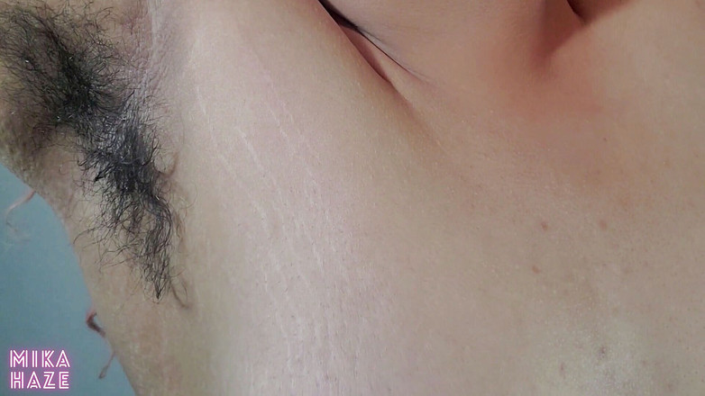 Mika Haze: Hairy armpit worship