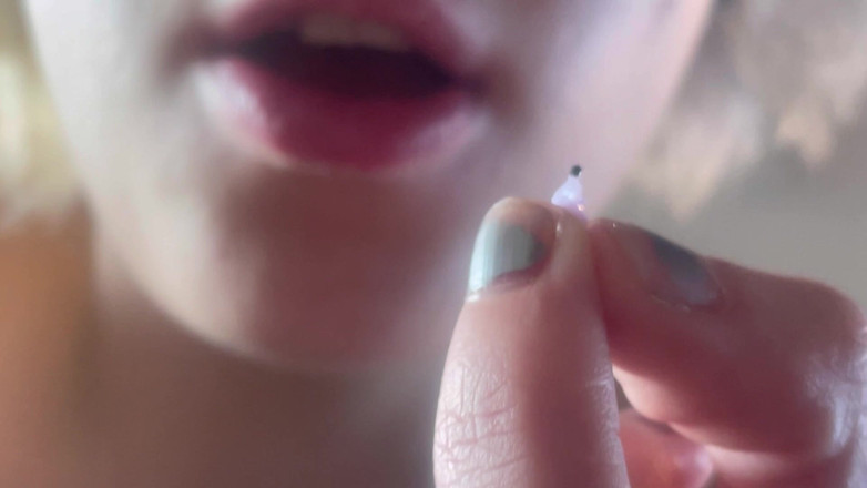 Glitterqueen1999: Obryně tě šuká do své kundičky