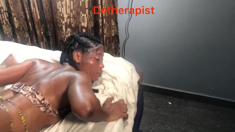 Detherapist: Домашня сексуальна чорношкіра шоколадна подруга пропонує мені свою пизду