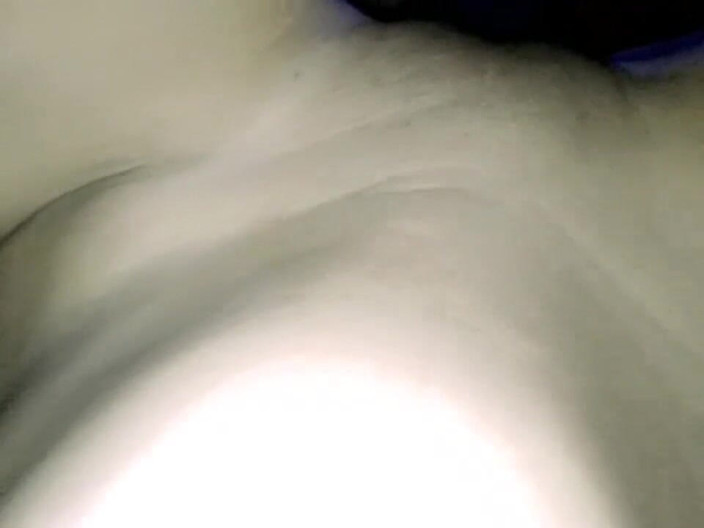 Karinsyantika: A buceta suja da esposa é muito boa