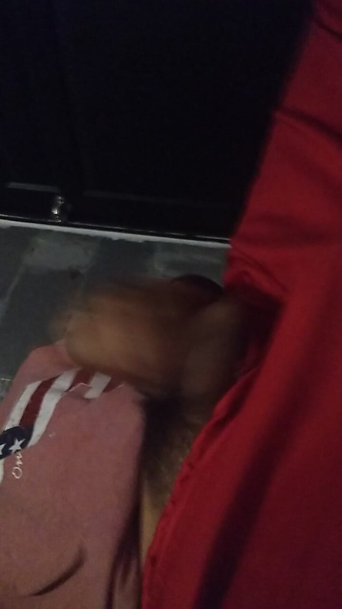 AlexAlejandro13: バスルームで震えるペニス