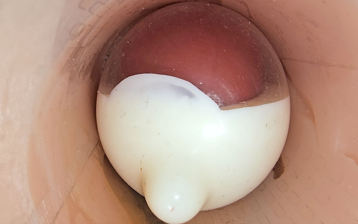 Creme sperm: Derin amcıktaki kamera prezervatife büyük bir sperm boşalmasını kaydediyor