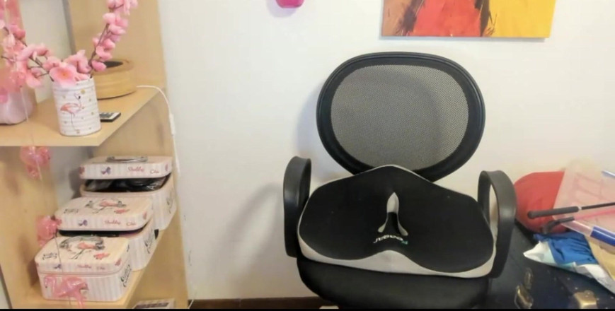 Nicoletta Embassi: Italiensk styvmamma dominerar dig och får dig att suga hennes...