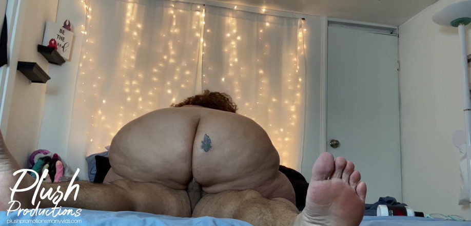 Vicky Plush: Pusst gets creampie