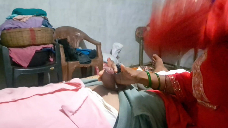 Trilokinath: India hermanastra en la ley falda hambrienta de polla hermanastro...