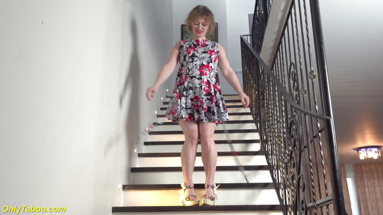 Only Taboo: 继母第一部色情视频