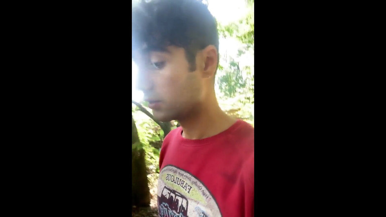 Idmir Sugary: Camminare e segarsi con sborra sul viso da sconosciuti all'aperto