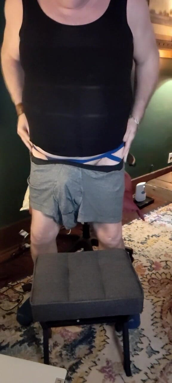 beardaddychub: Bearstepdaddychub โชว์ตูดเขา!