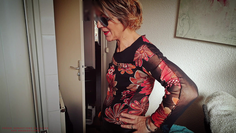 Karina S Palacios - Fredo Sebastieno Palacios: 粗暴后入 - 继女和她的继父在浴室里做爱