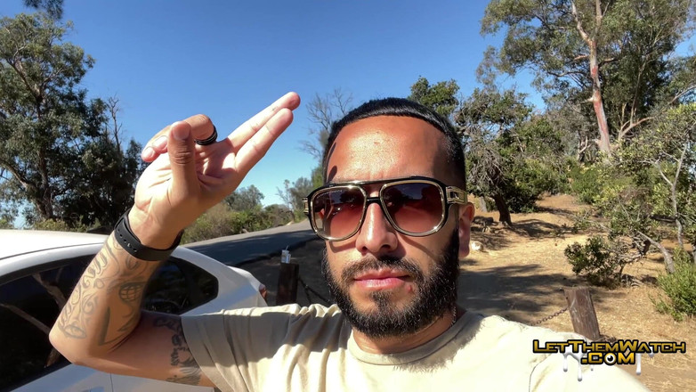 Let them watch: 흑형 대물 에게 따먹히는 직선적인 남자