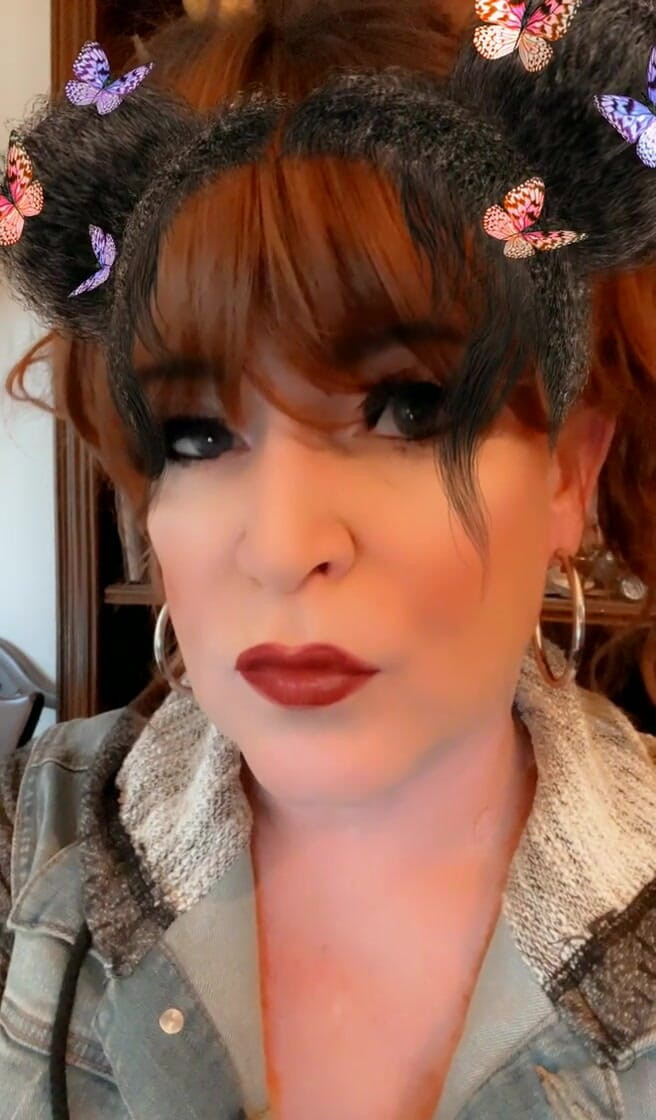 FemmeCheri120: Khuôn mặt vui vẻ với các bộ lọc