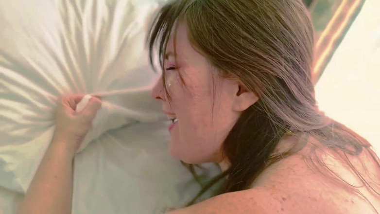 Waldemaria: 红头发的豪华女孩乱搞并给深口交 - 射在嘴里。新的最佳色情模特。在墨西哥旅行