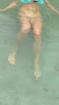 I Walk Alone Without Clothes